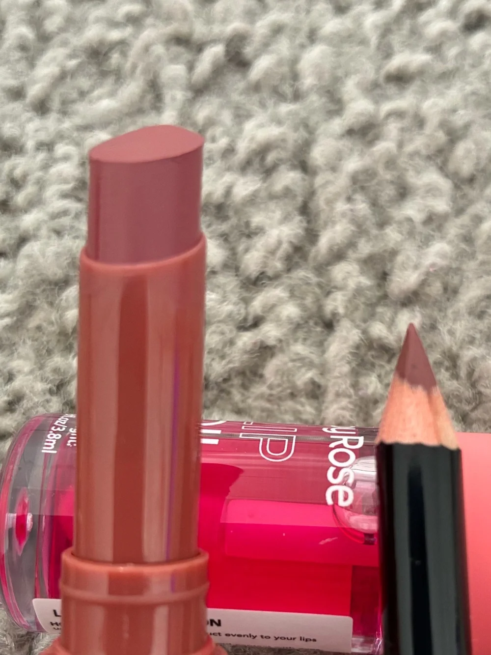 Lip bundle